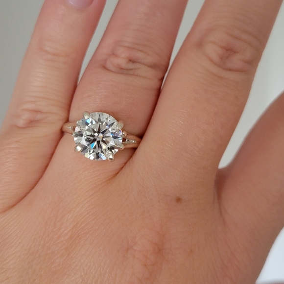 New 4ct Certified Moissanite Engagement Ring, size 7 - Picture 6 of 11